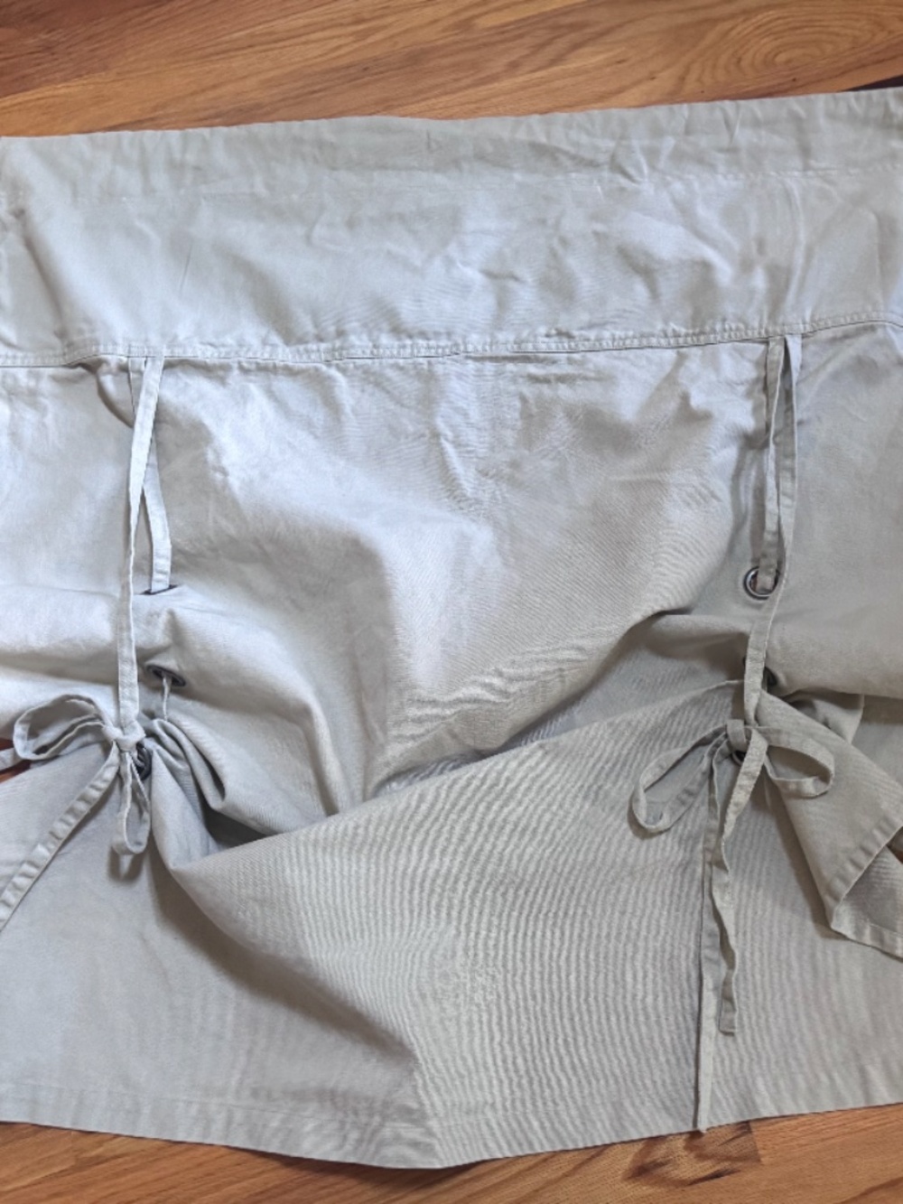 Pottery Barn Grommet Tie Up Shades 32x42. Set of 2